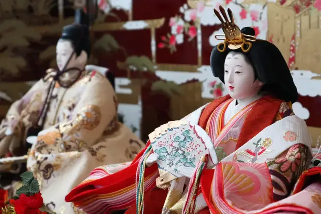 ひな人形